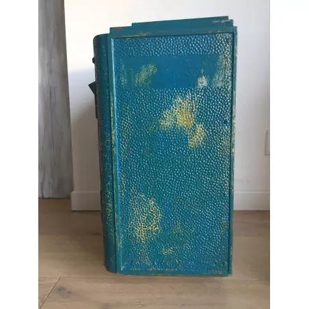 Boîte aux lettres vintage peinte par un artiste - La boîte jaune Boîte aux lettres vintage peinte par un artiste - La boîte jaune