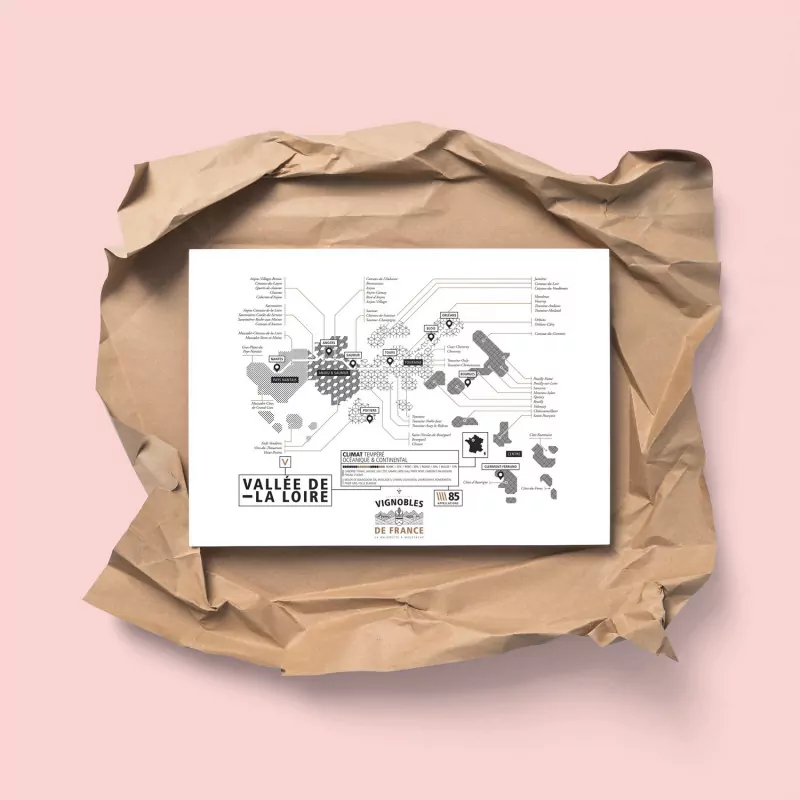 Affiche vins vallée de la Loire La majorette à Moustache