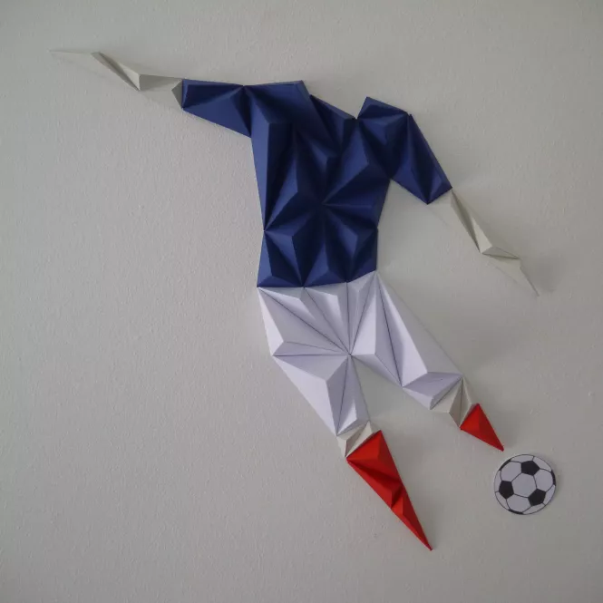 Joueur de foot en origami papier 3D - Owarld