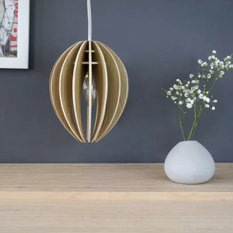 Lampe à suspendre chêne avec cordon noir Gone’s