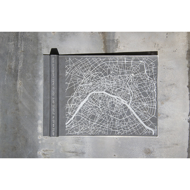 Morceau toit de Paris avec plan de Paris - Empreinte