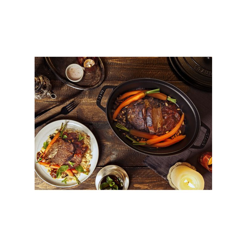 Cocotte ovale en fonte 33 cm - Staub