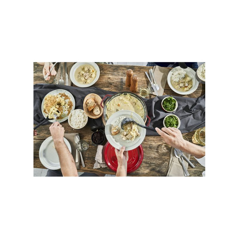 Cocotte ronde en fonte 28 cm - Staub