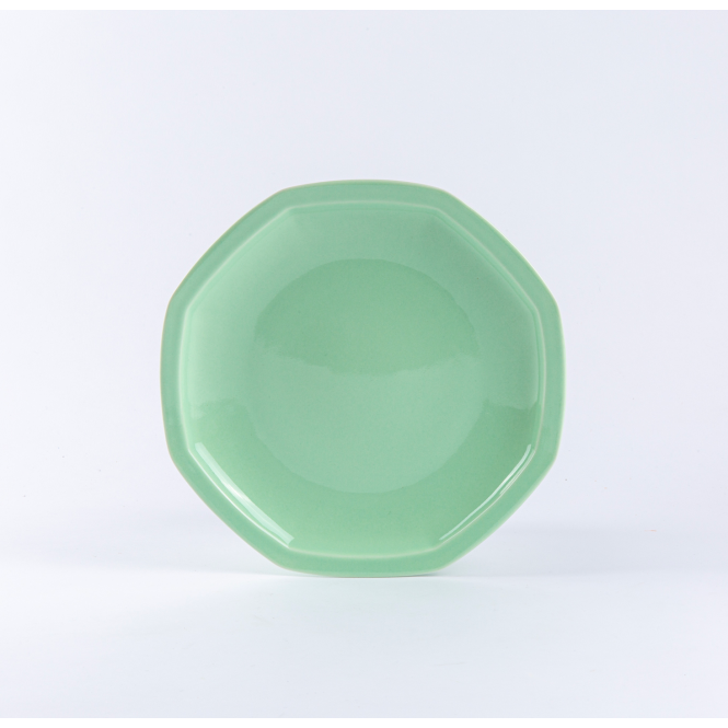 Assiette en porcelaine verte française - Ogre La Fabrique