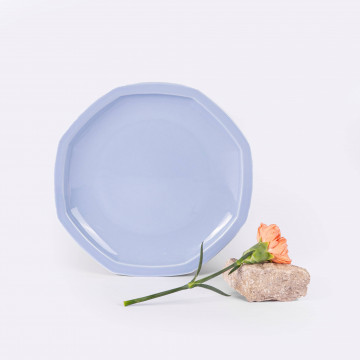 Grande assiette plate octogonale en porcelaine bleue - Ogre La Fabrique