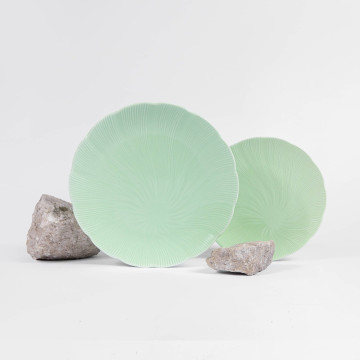 Assiette collection TAHITI porcelaine de Limoges verte - Ogre La Fabrique